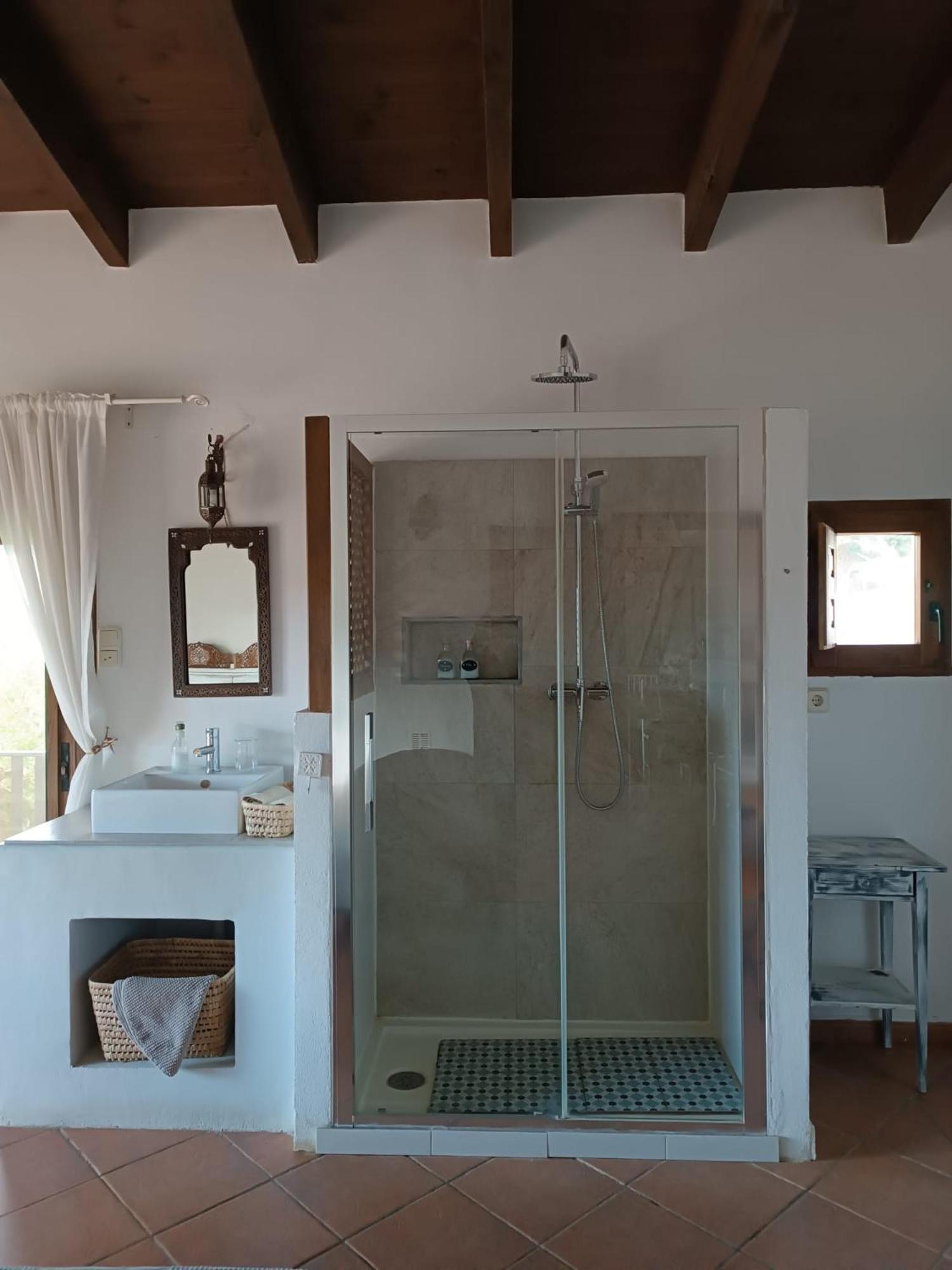 The African House トロクス エクステリア 写真